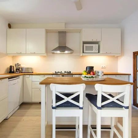 Casa La Limonera. Townhouse With Pool For Up To 6 Persons In בית נופש