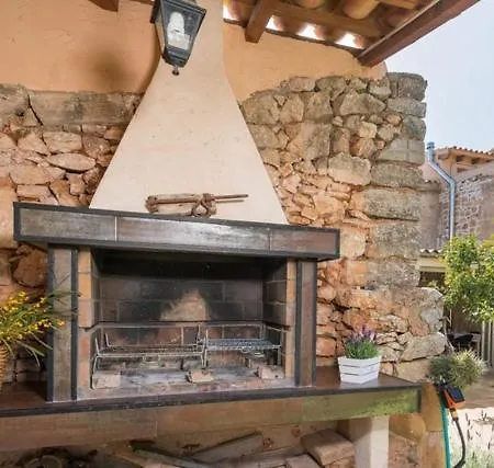 בית נופש Casa La Limonera. Townhouse With Pool For Up To 6 Persons In סנטני