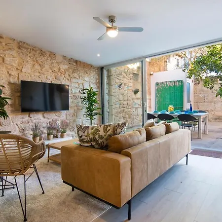 Casa La Limonera. Townhouse With Pool For Up To 6 Persons In *